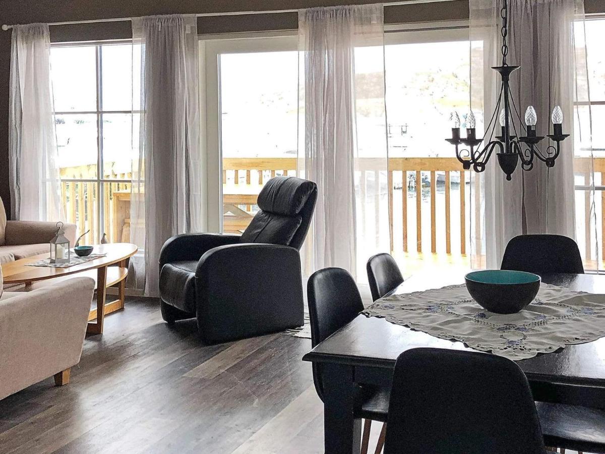 6 Person Holiday Home In Kverva Dyrvik Bagian luar foto